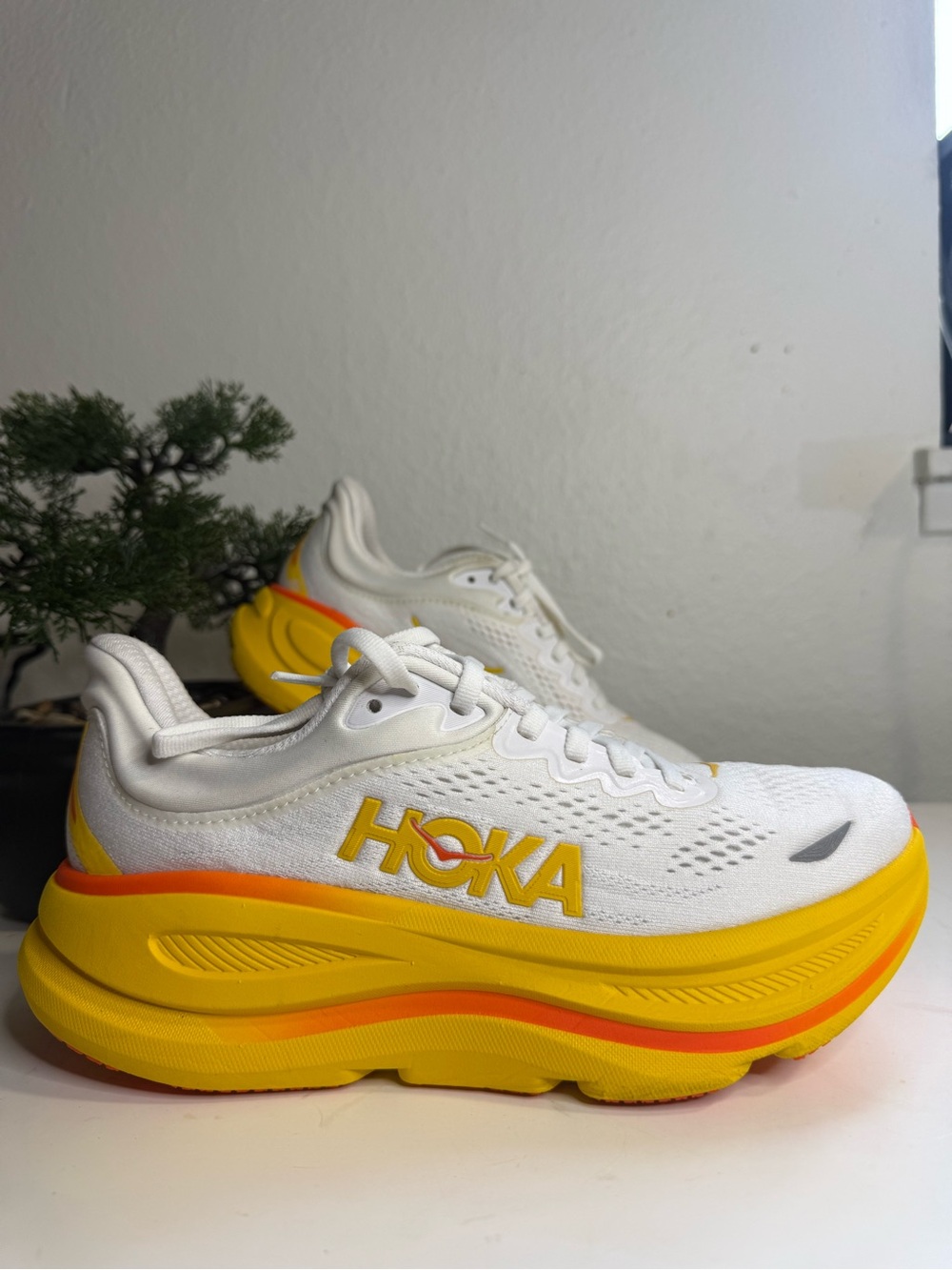 Hoka Bondi 9 Women size 6 White, Yellow & Orange Elevated Cushion Running Shoes